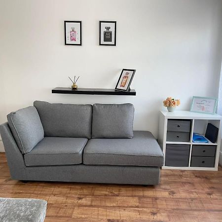 Large 3 Bedroom Modern Apartment Close To Central London Finchley Exteriér fotografie