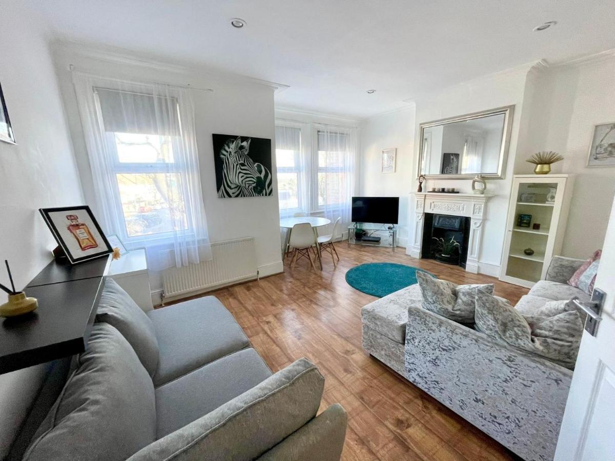 Large 3 Bedroom Modern Apartment Close To Central London Finchley Exteriér fotografie